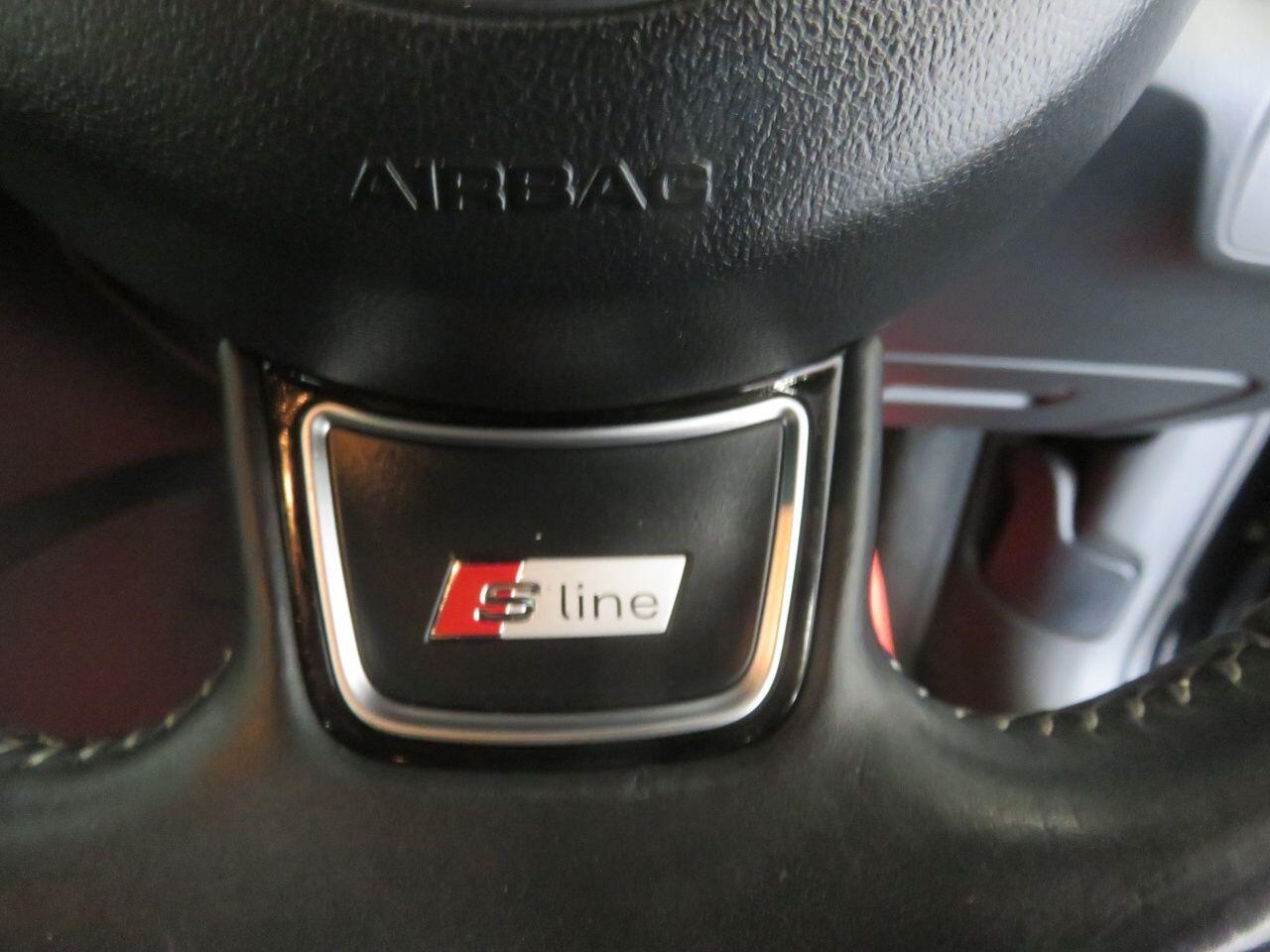 Audi Q3 view 48