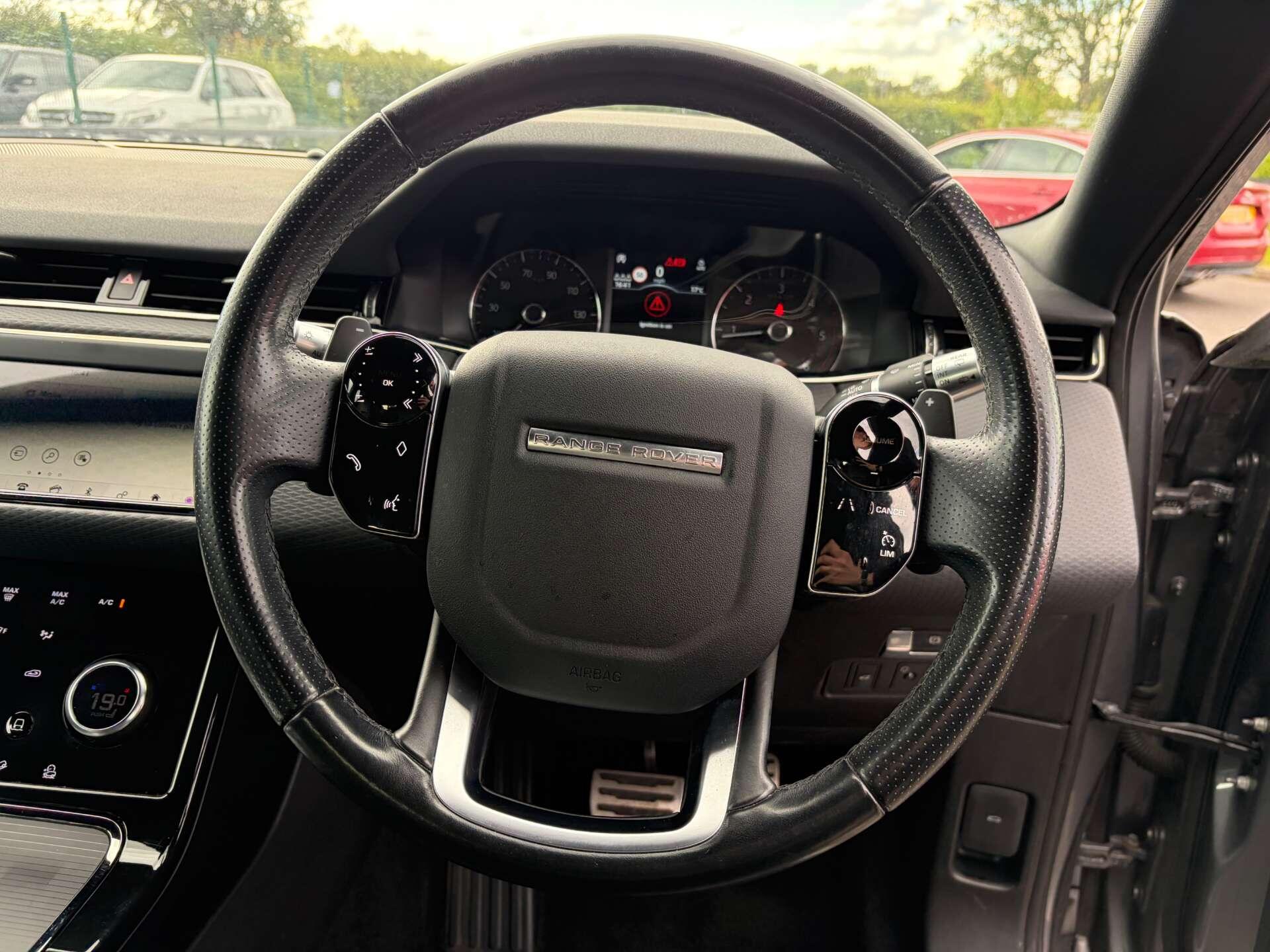 Land Rover Range Rover Evoque view 37