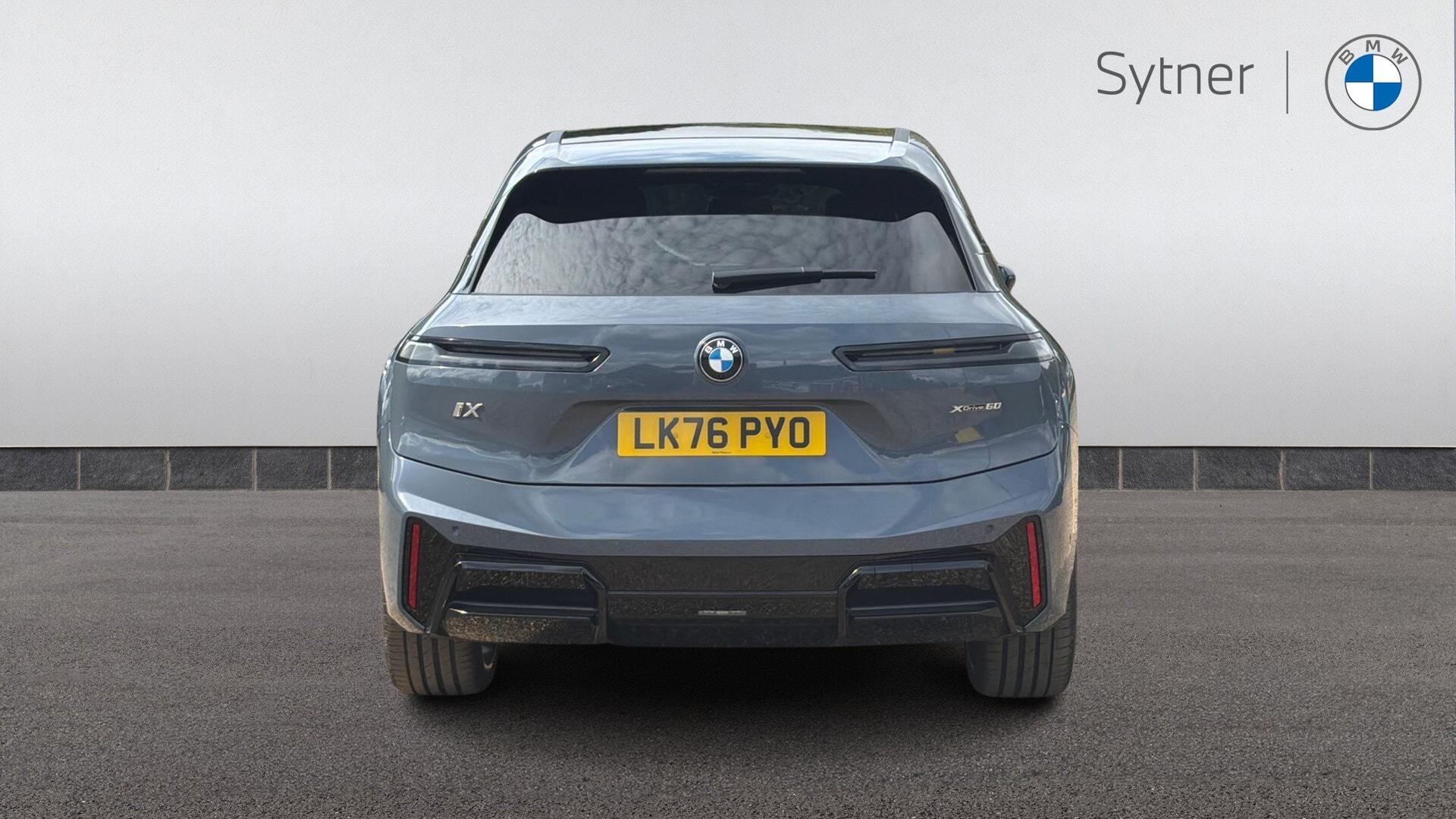 BMW Ix view 15