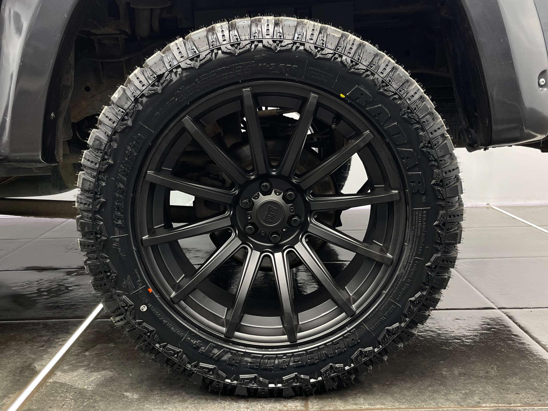 Mercedes-Benz X Class view 48
