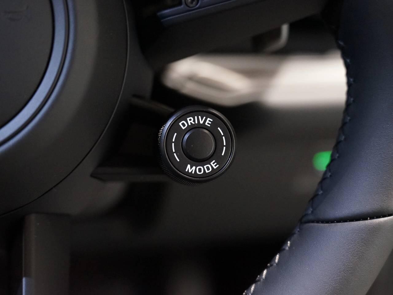 Porsche Cayenne view 34