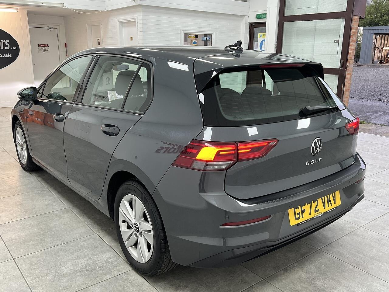 Volkswagen Golf view 5