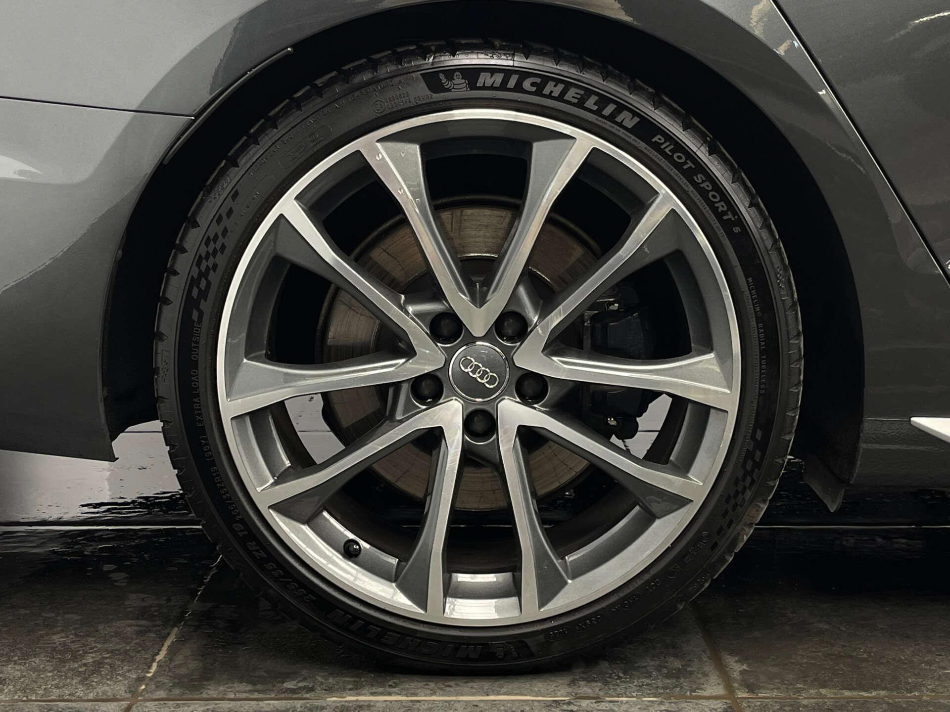 Audi S4 Avant view 30