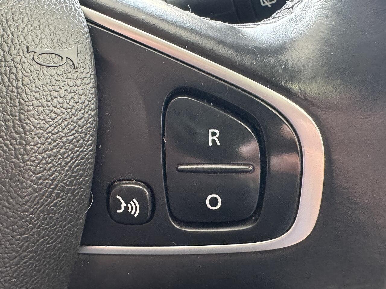 Renault Clio view 22