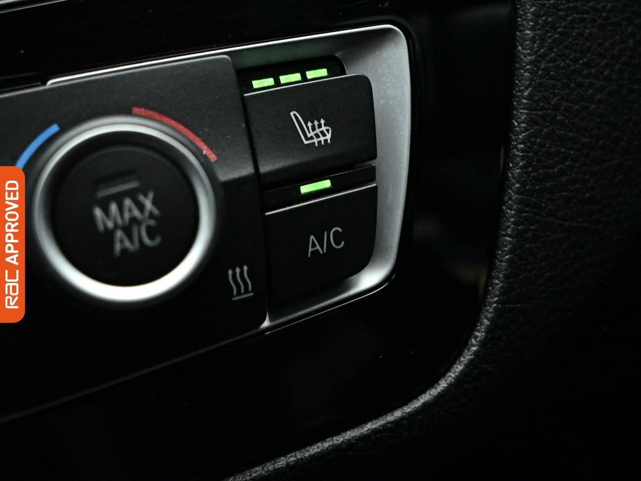 BMW 1 Series view 18