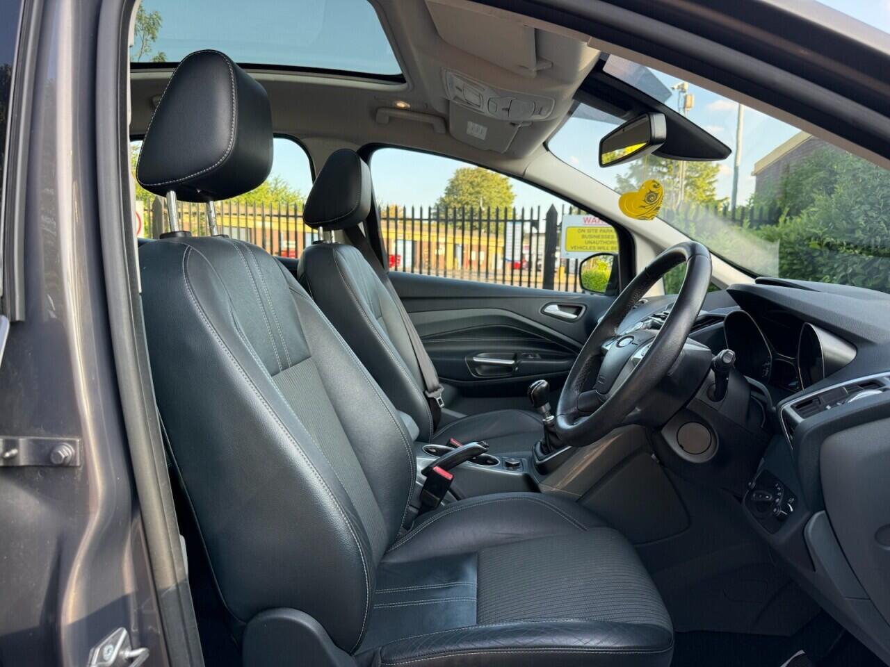 Ford C-Max view 9