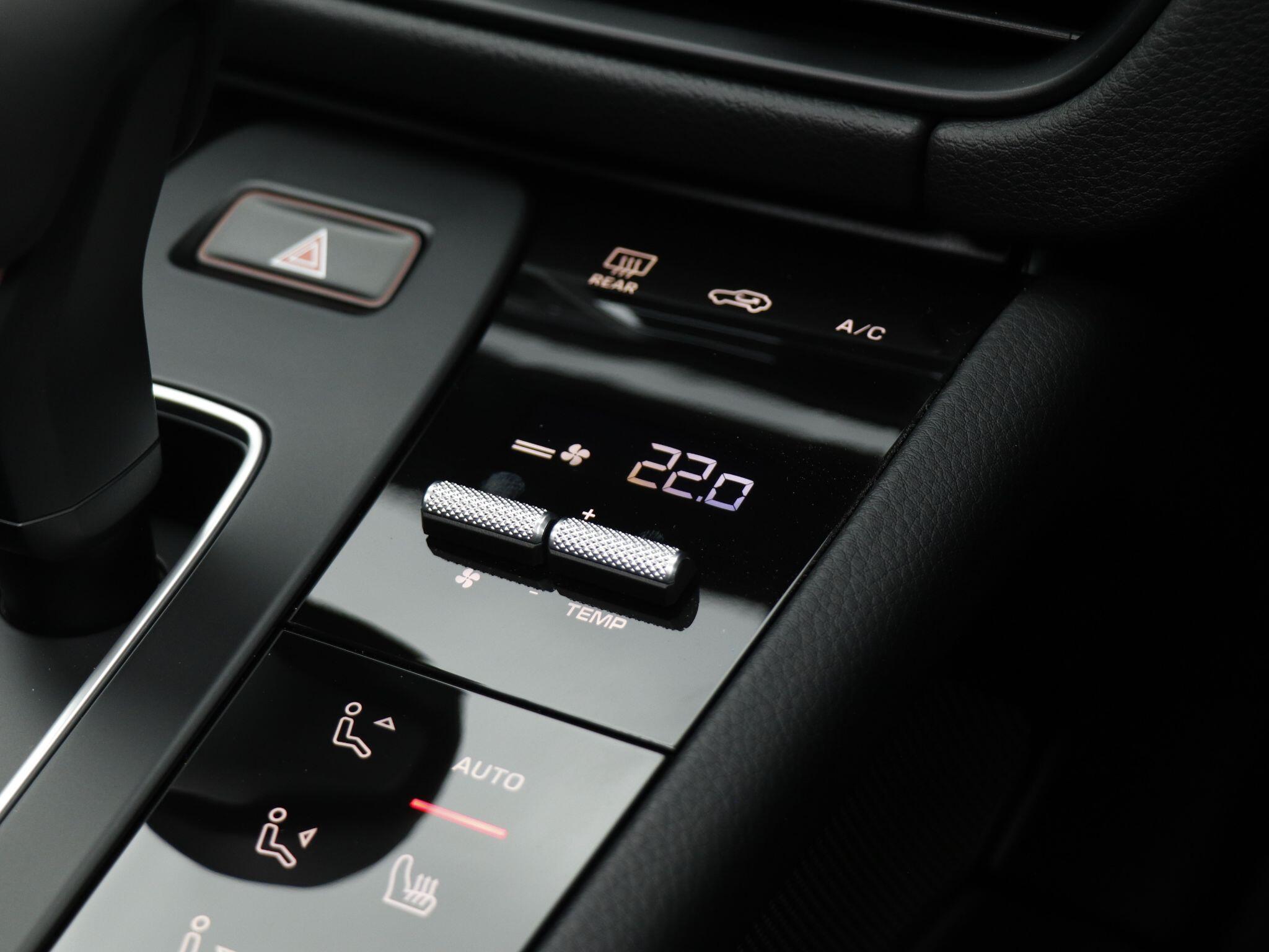 Porsche Macan view 58