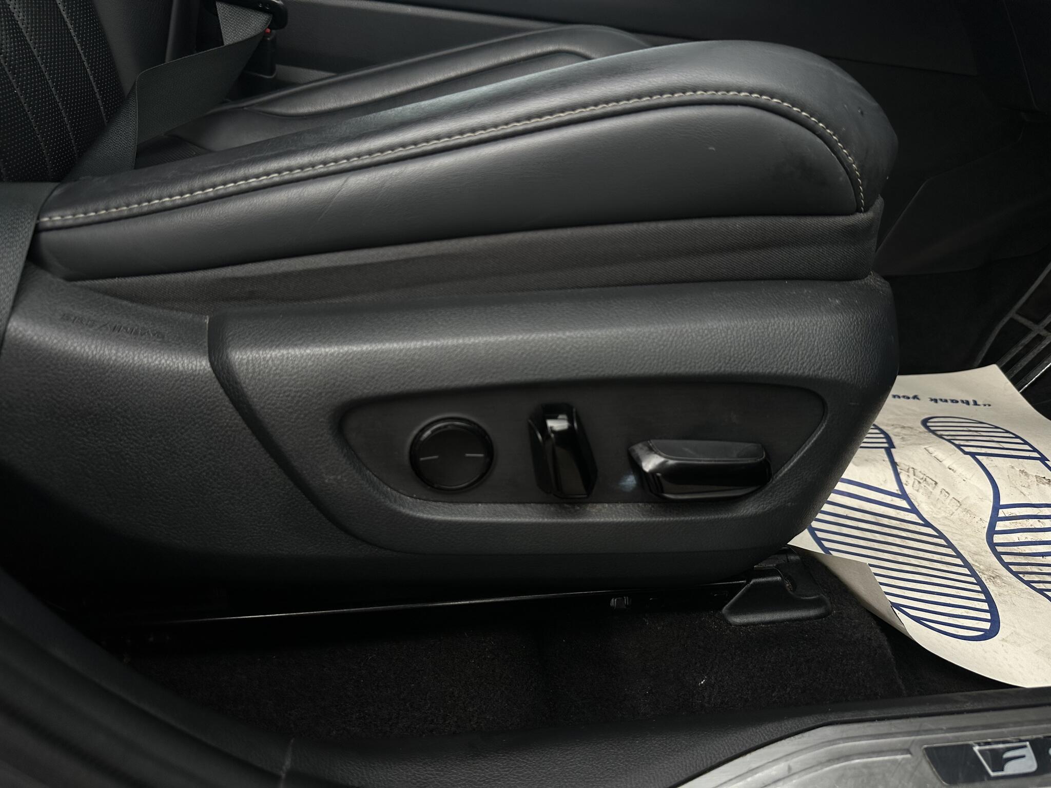 Lexus NX view 14
