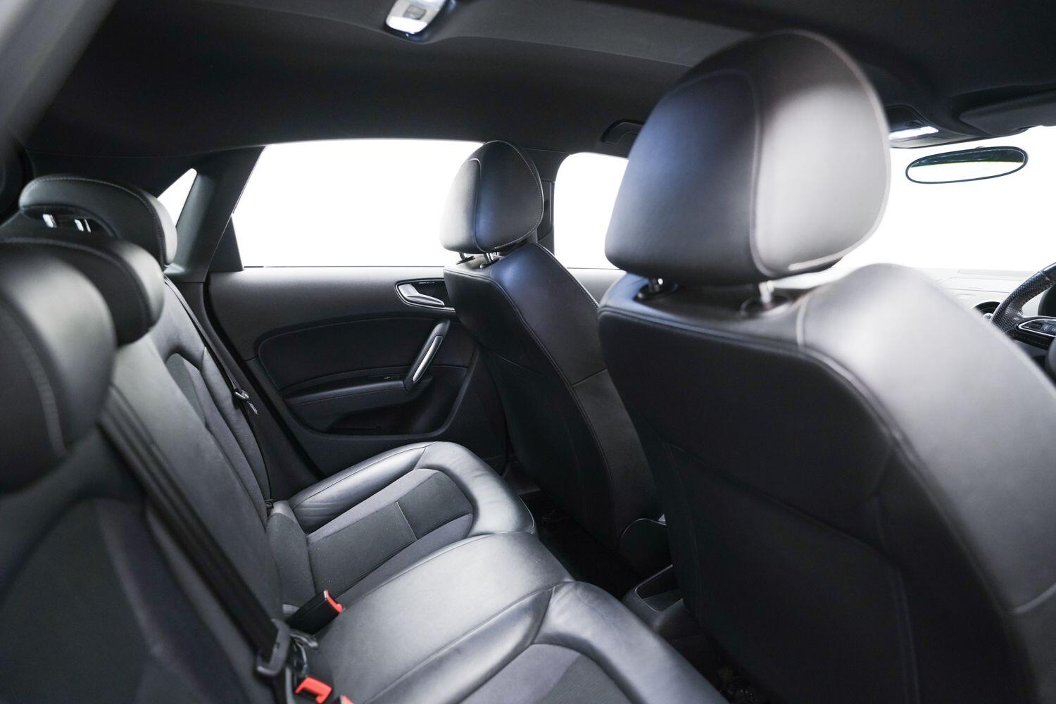 Audi A1 view 22