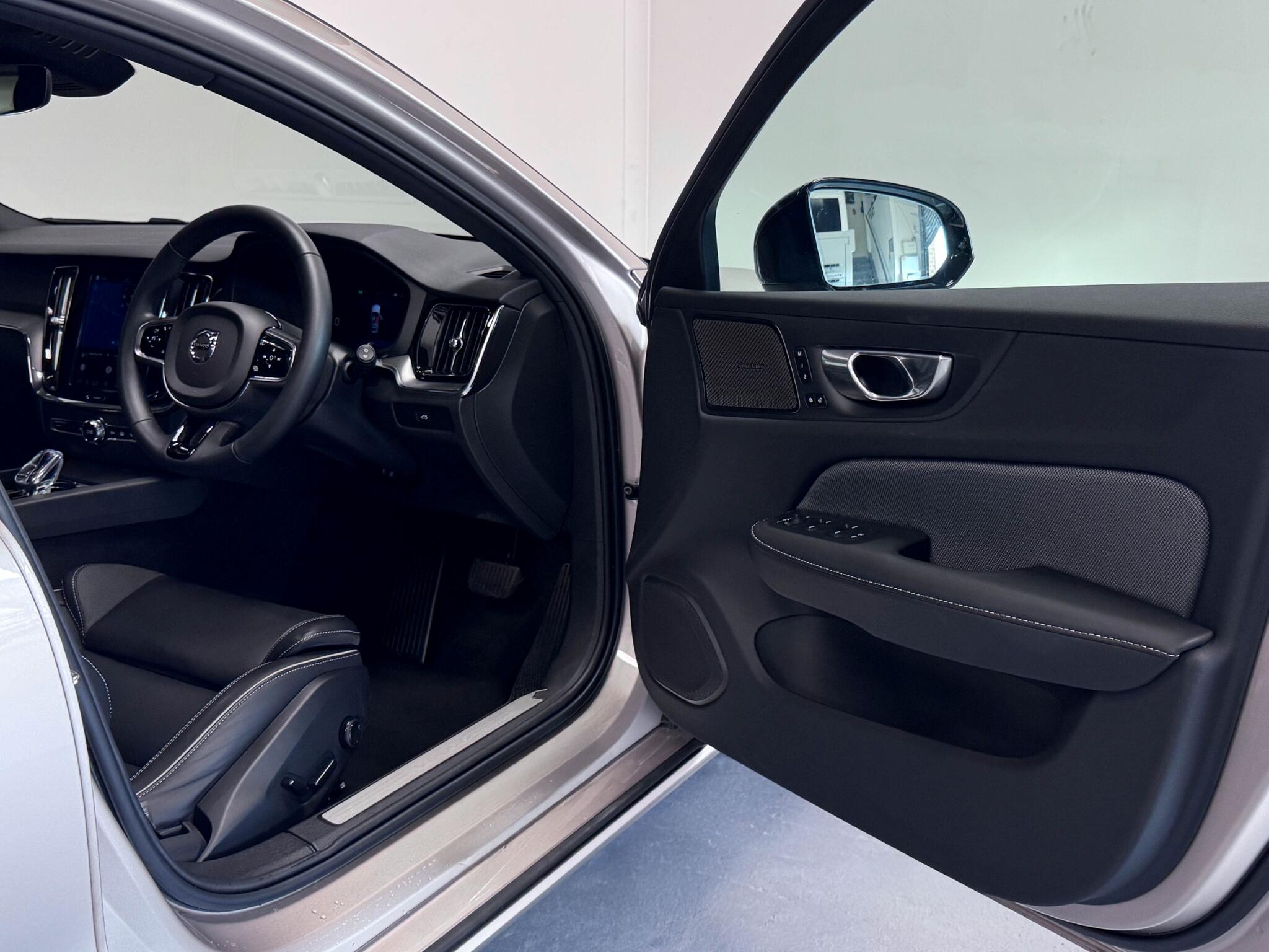 Volvo V60 view 21