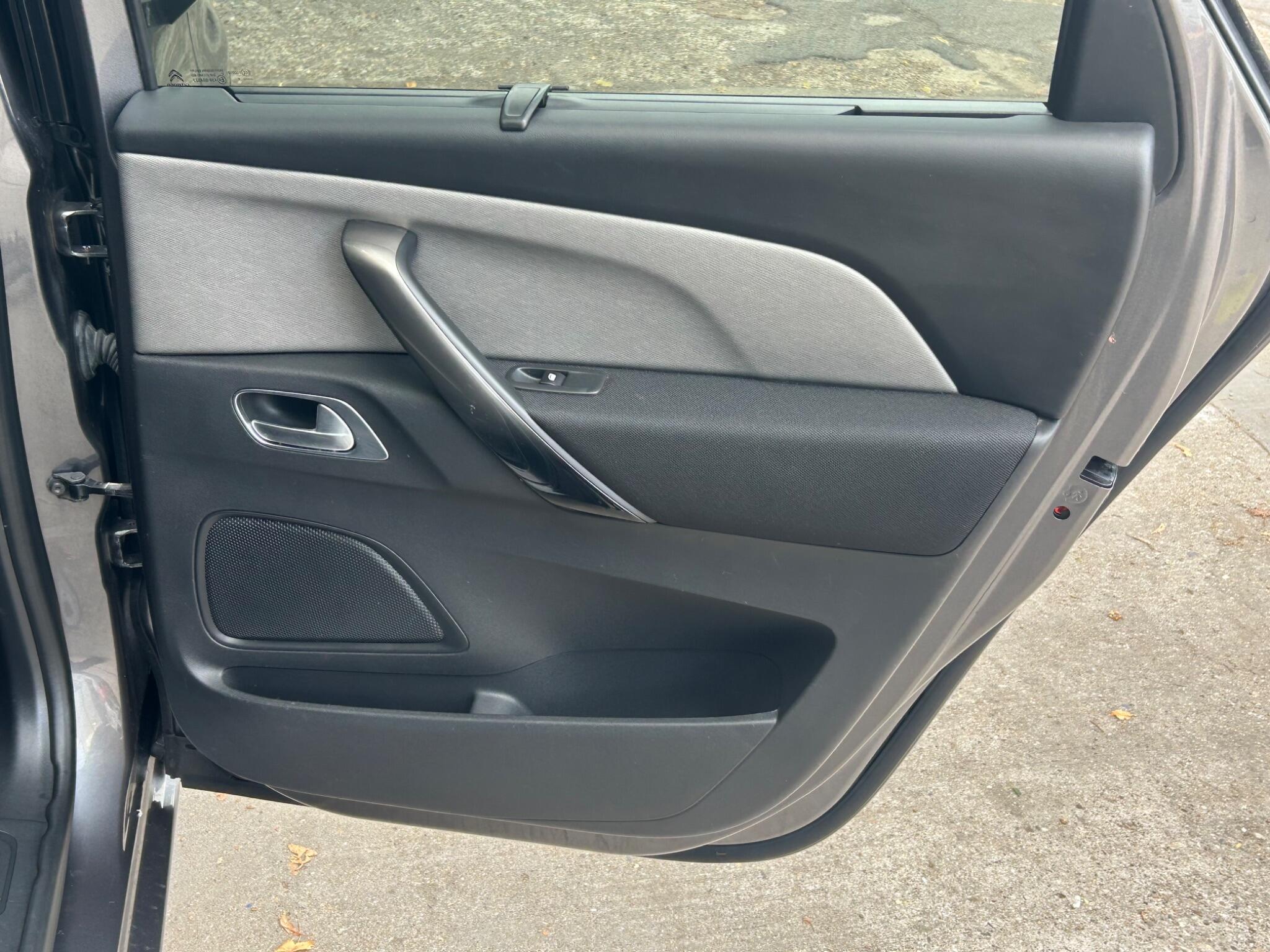Citroen C4 Spacetourer view 39