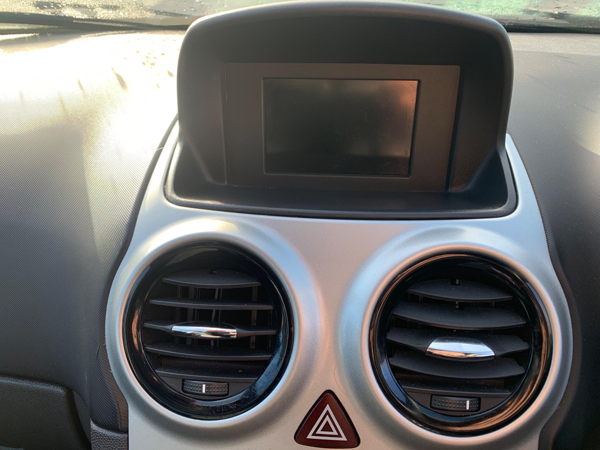 2009 Vauxhall Corsa image 90