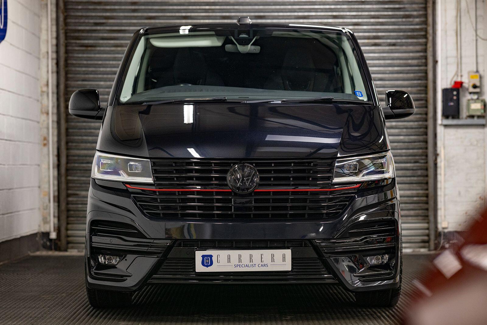 Volkswagen Transporter view 8