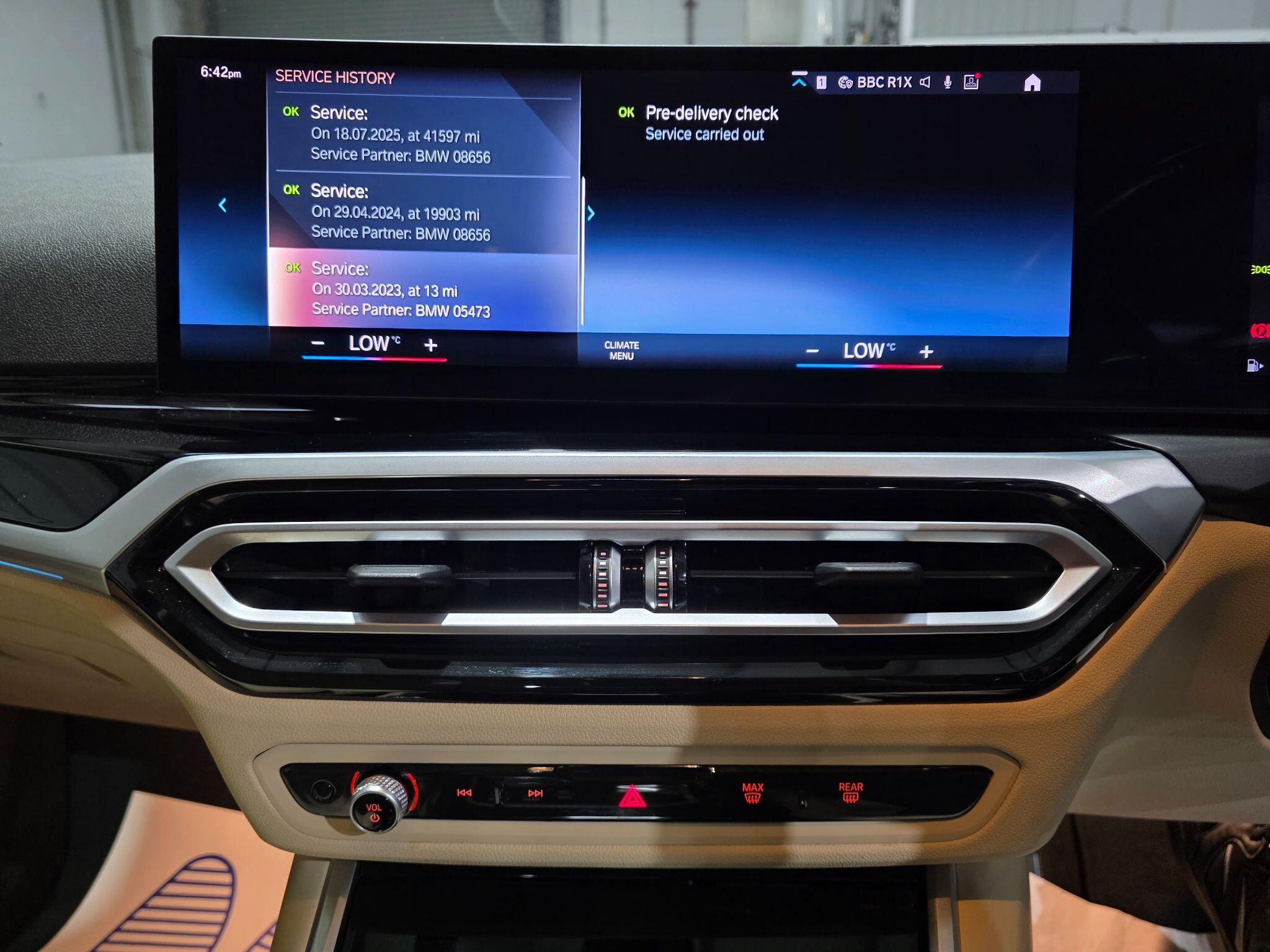 BMW 3 Series view 9