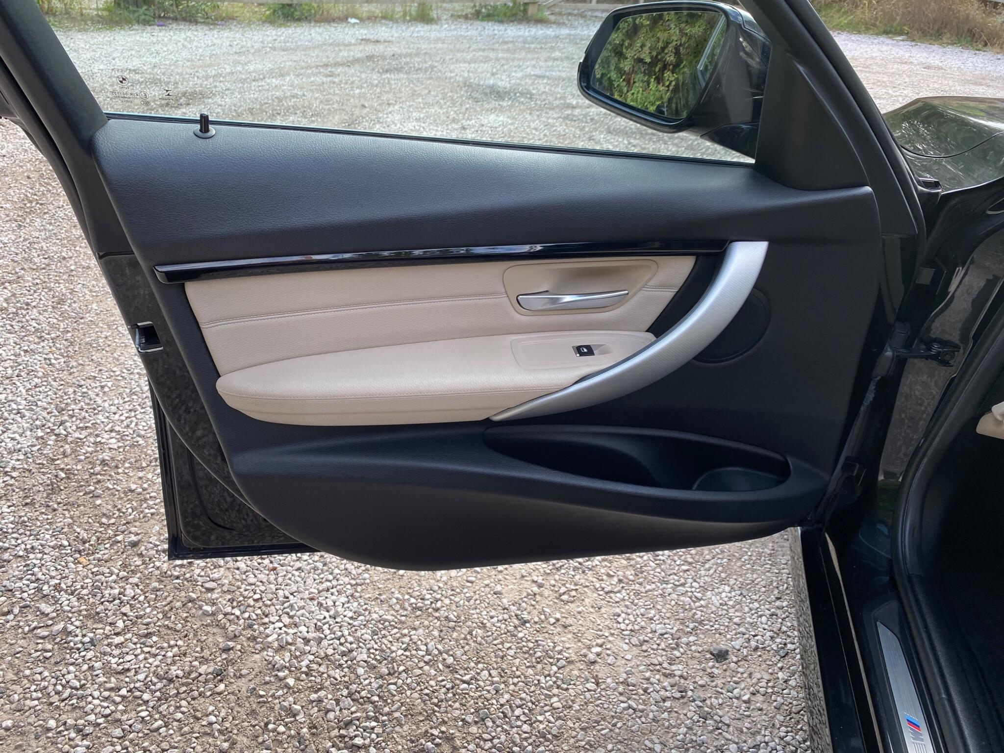 BMW 3 Series view 30