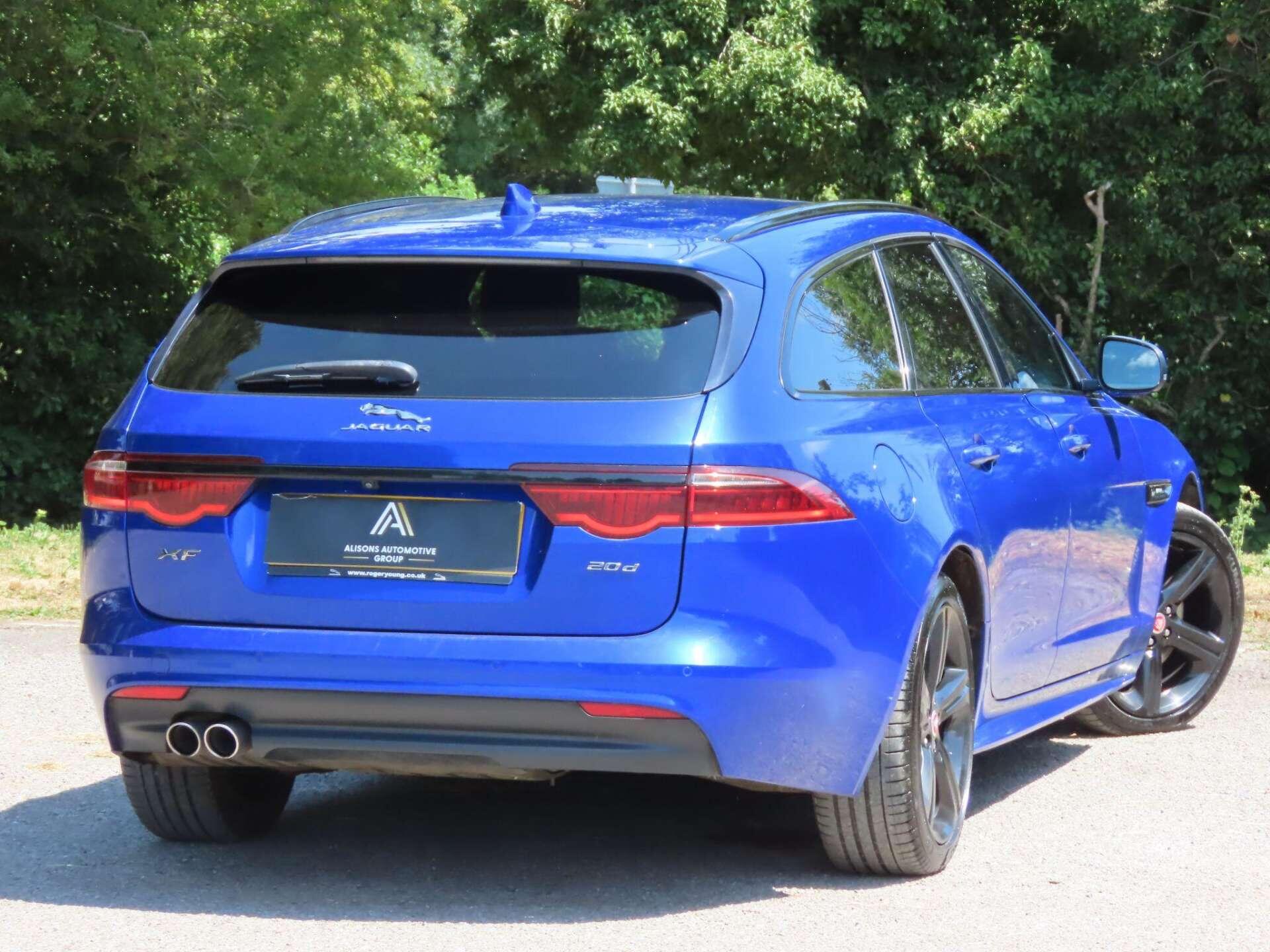 Jaguar XF view 5
