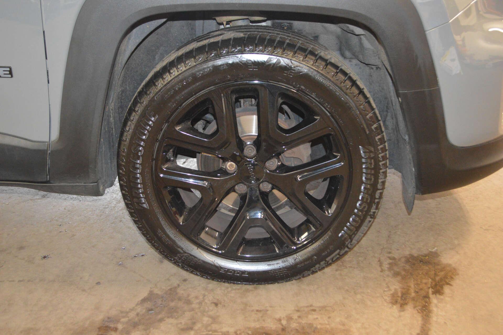 Jeep Renegade view 23