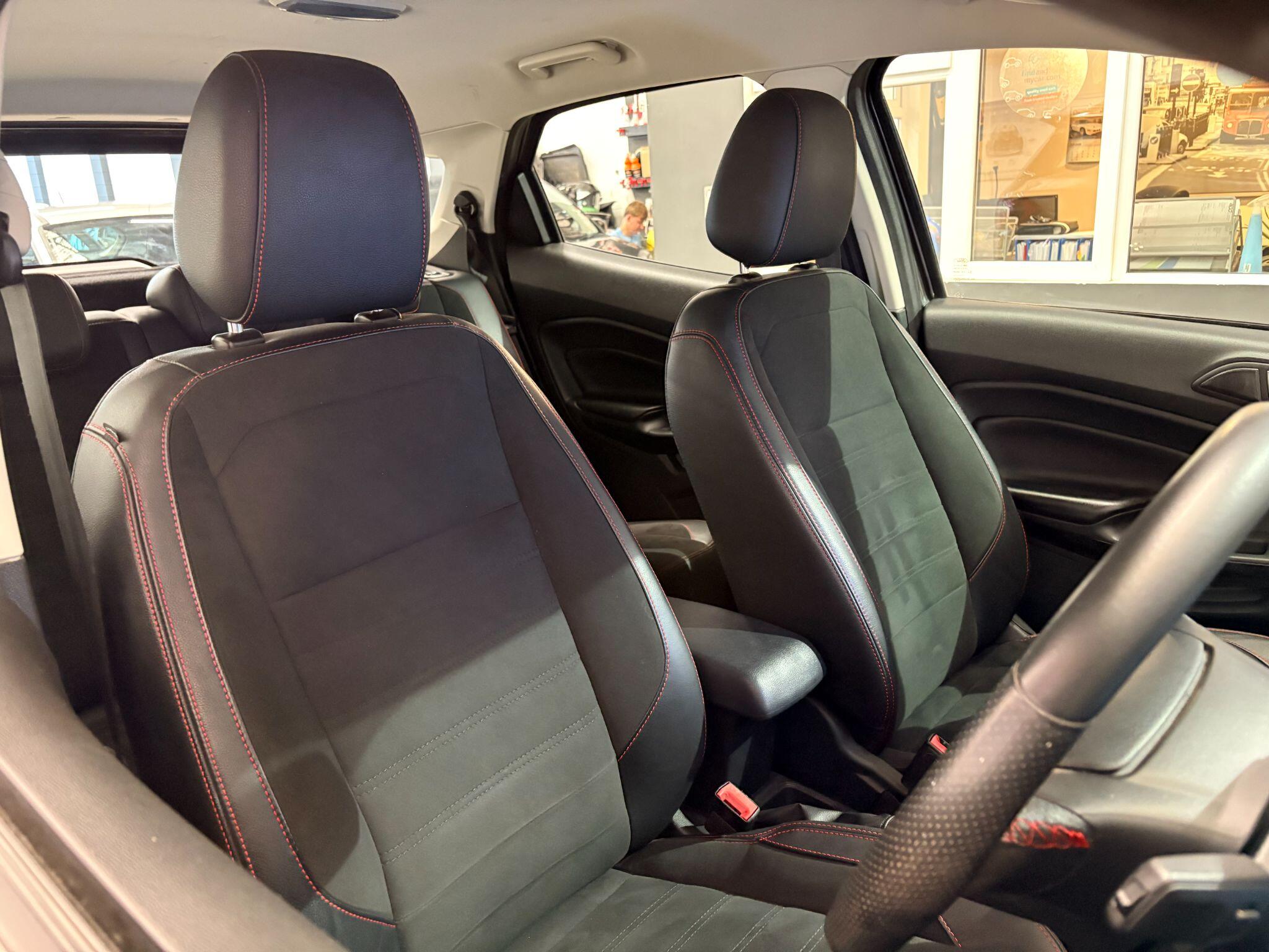 Ford Ecosport view 35