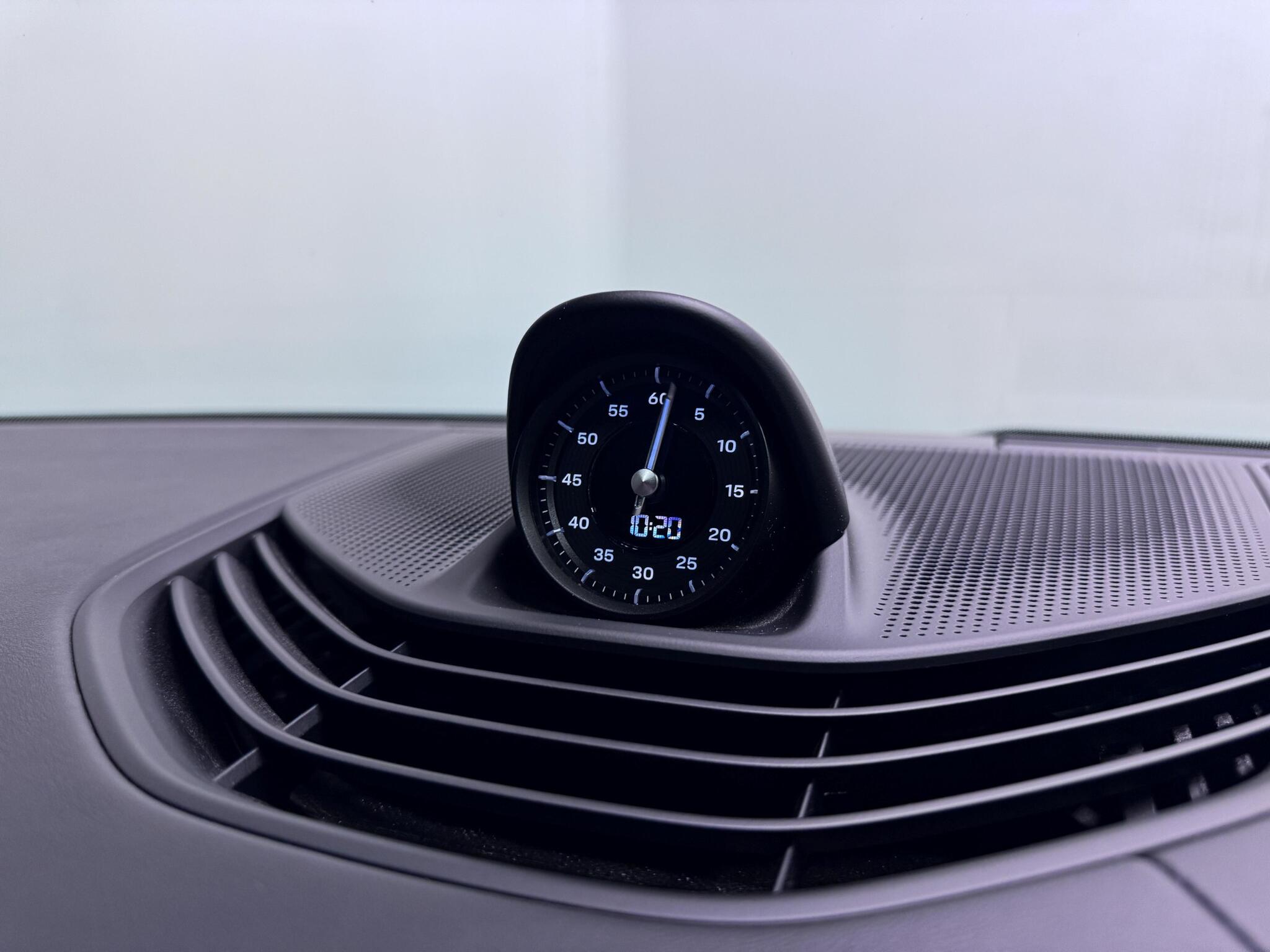 Porsche Taycan view 45