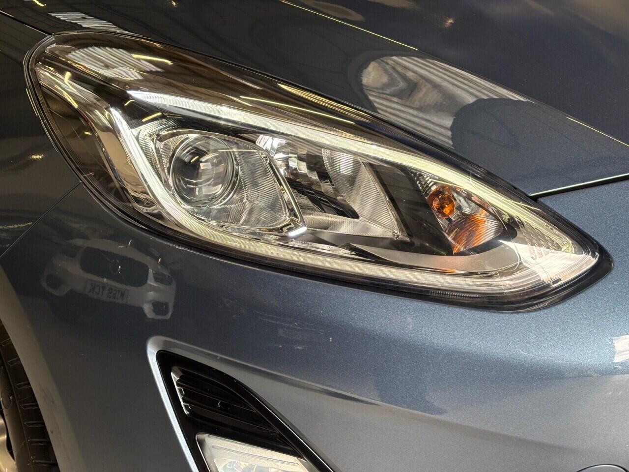 Ford Fiesta view 48