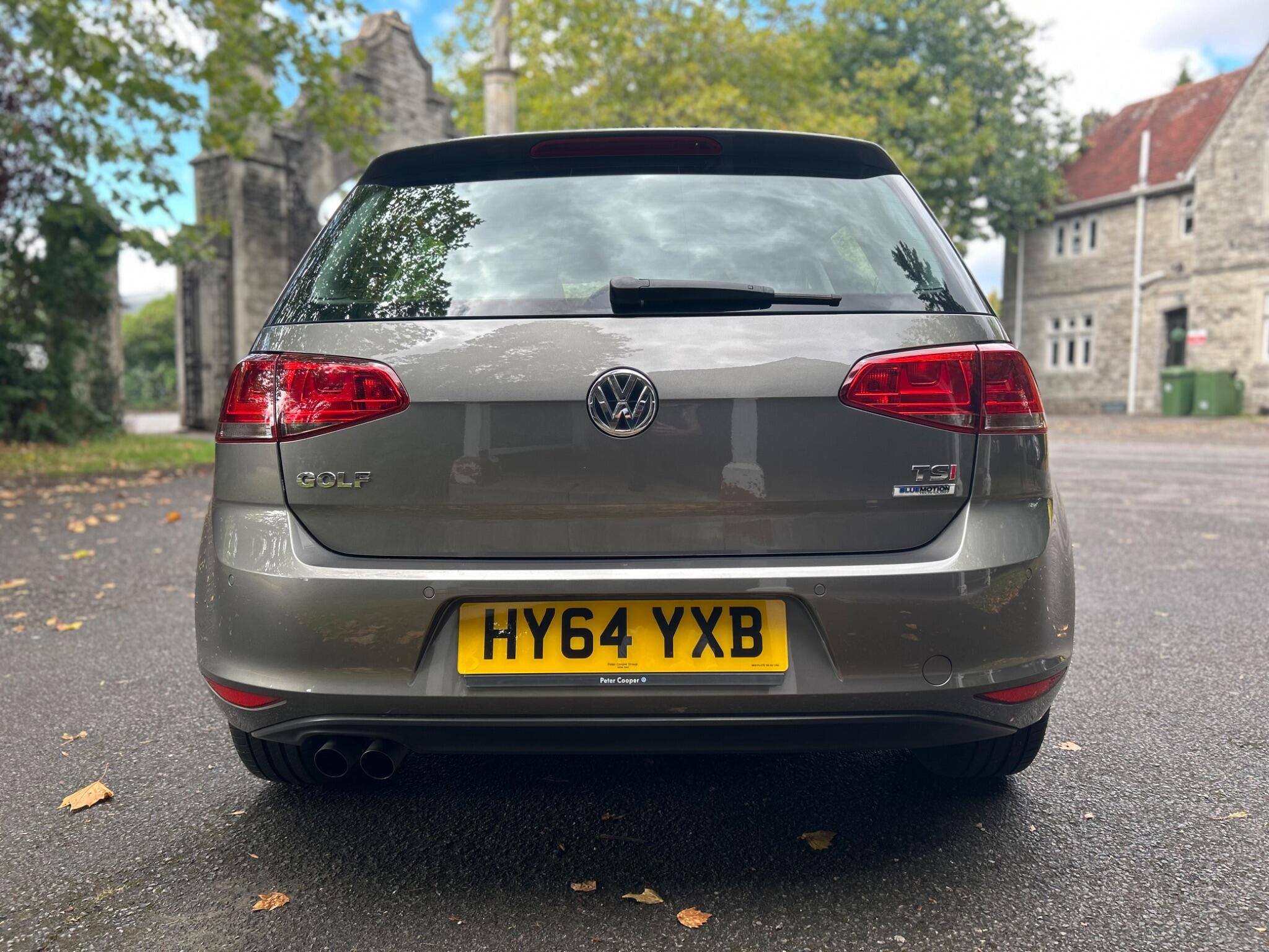Volkswagen Golf view 18