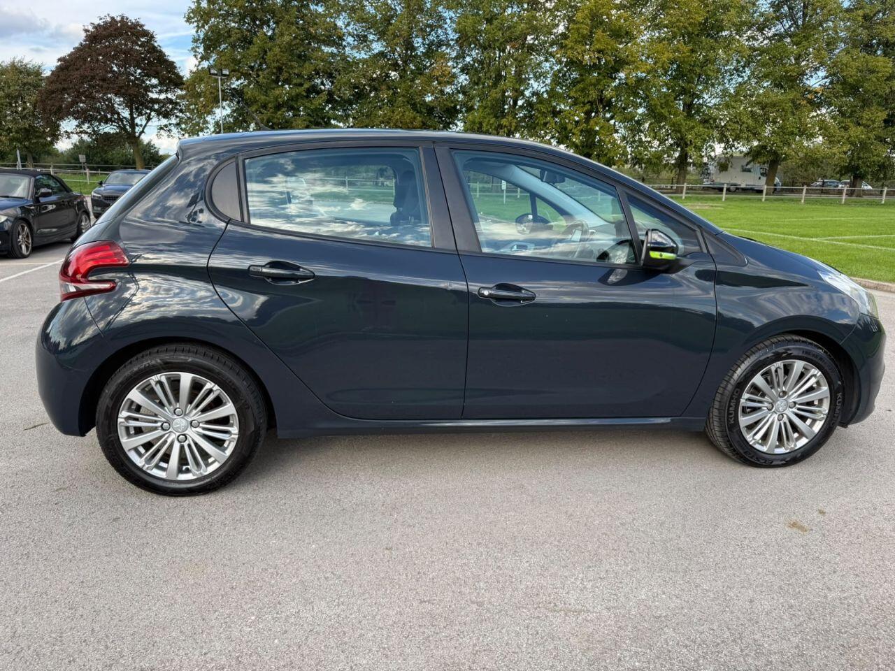 Peugeot 208 view 52