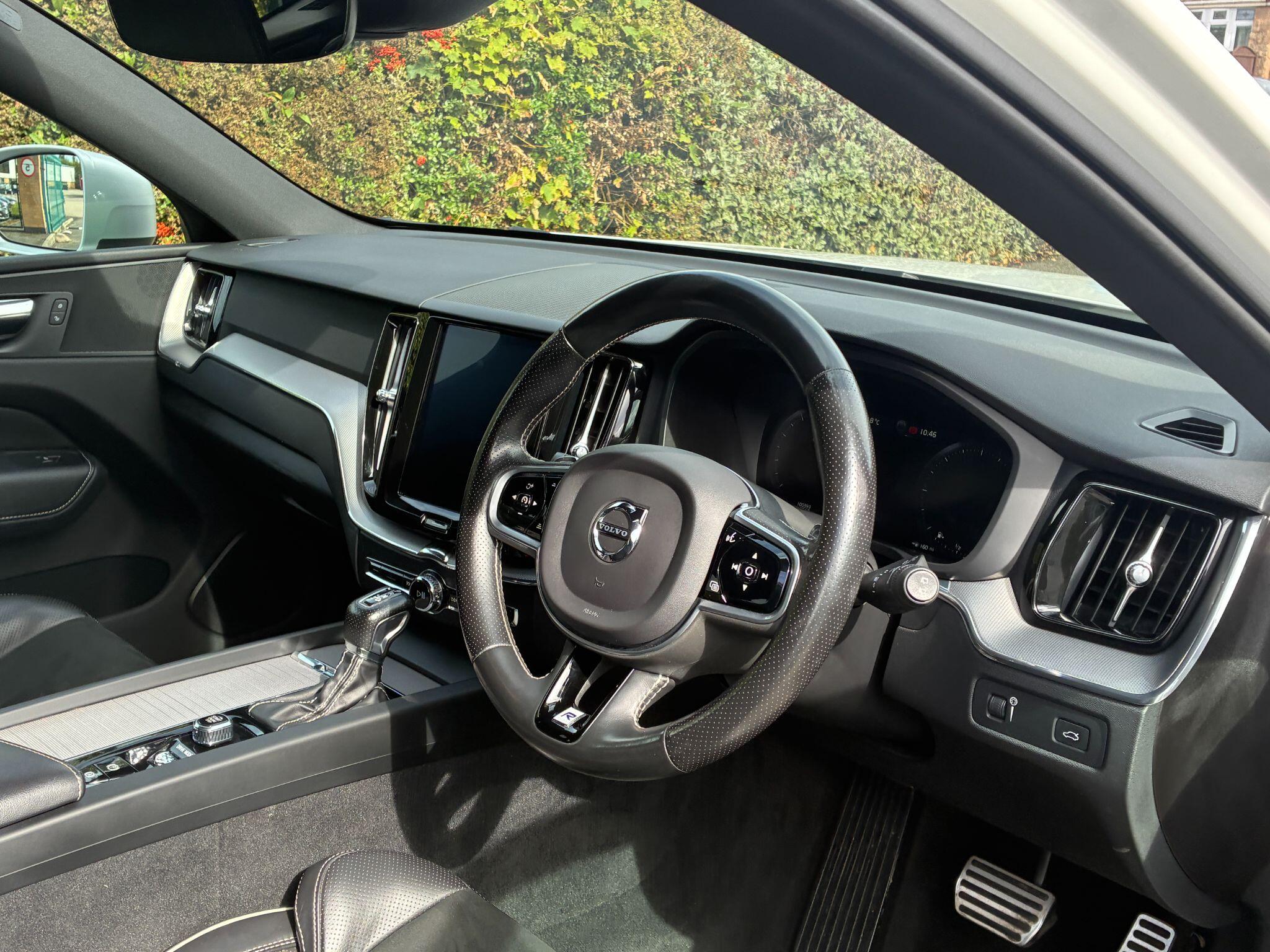 Volvo XC60 view 7