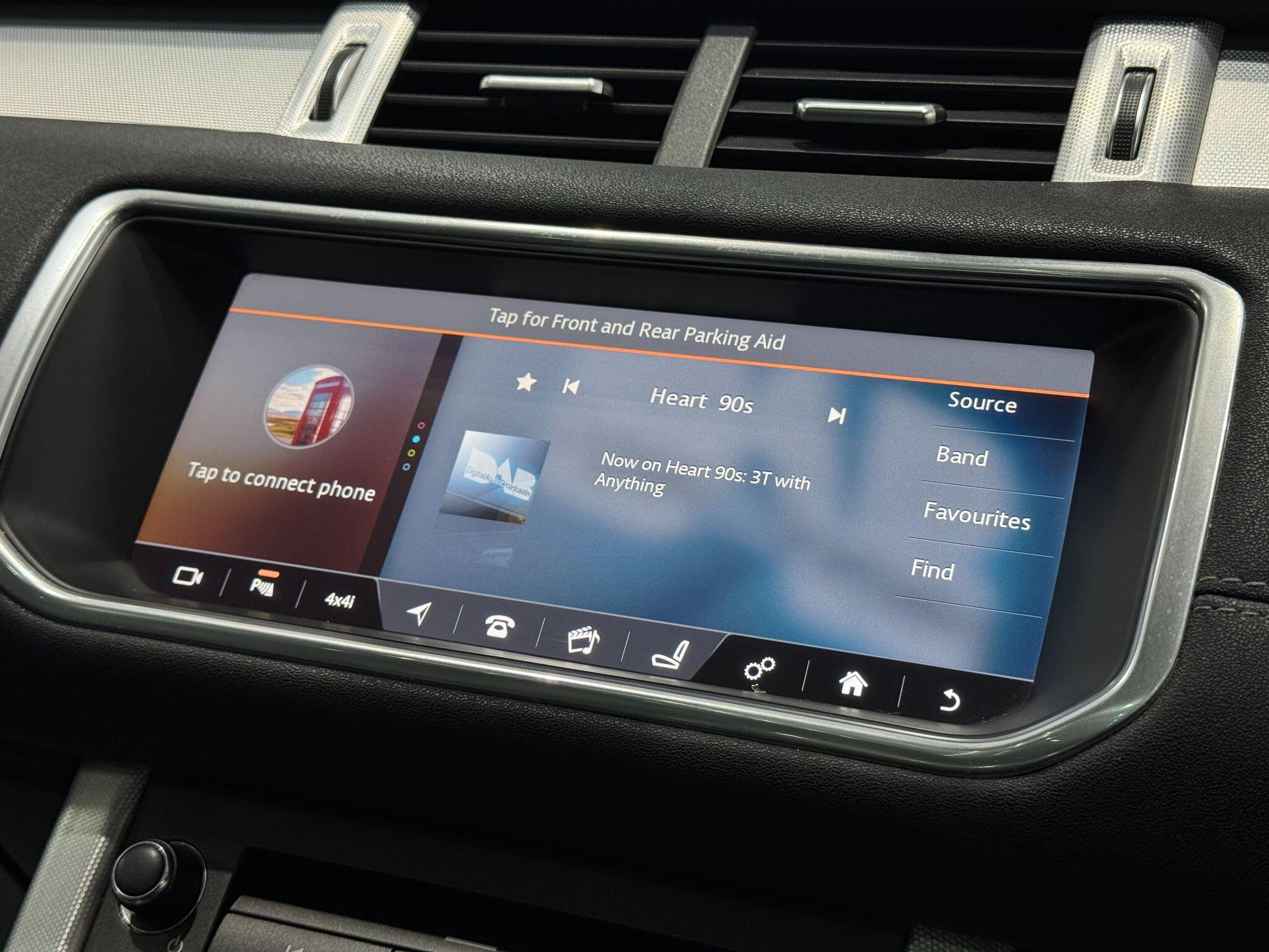 Land Rover Range Rover Evoque view 31