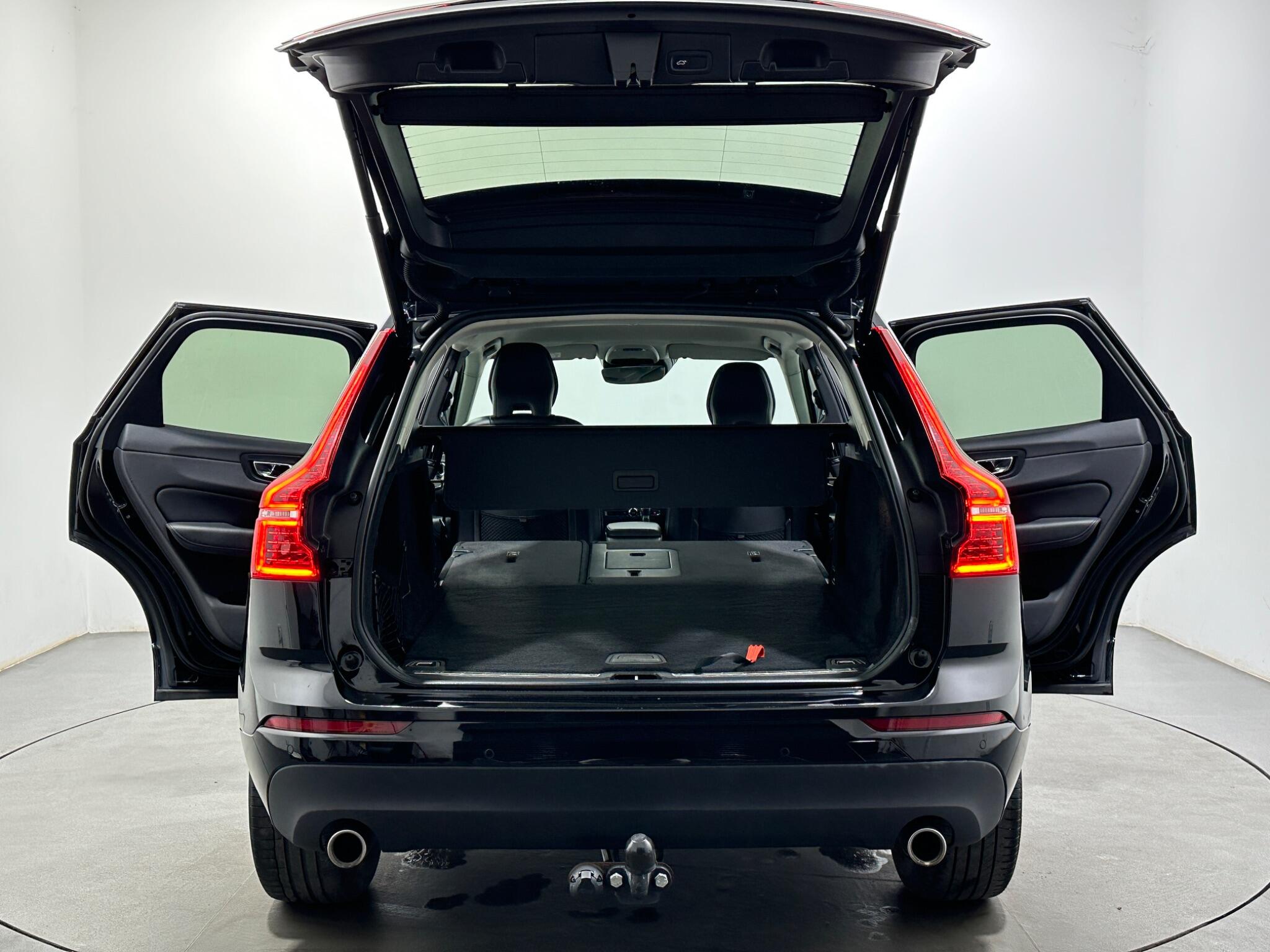 Volvo XC60 view 44