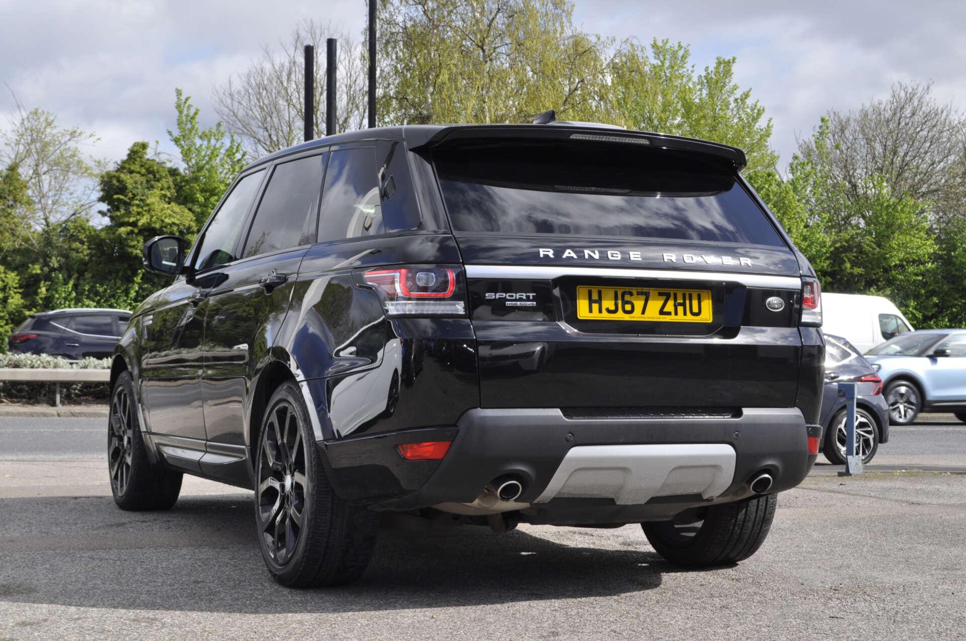 Land Rover Range Rover Sport view 32