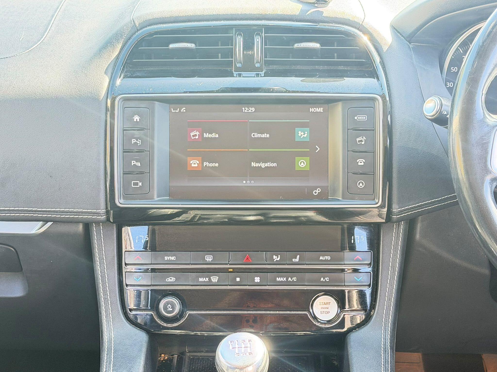 Jaguar F-Pace view 21