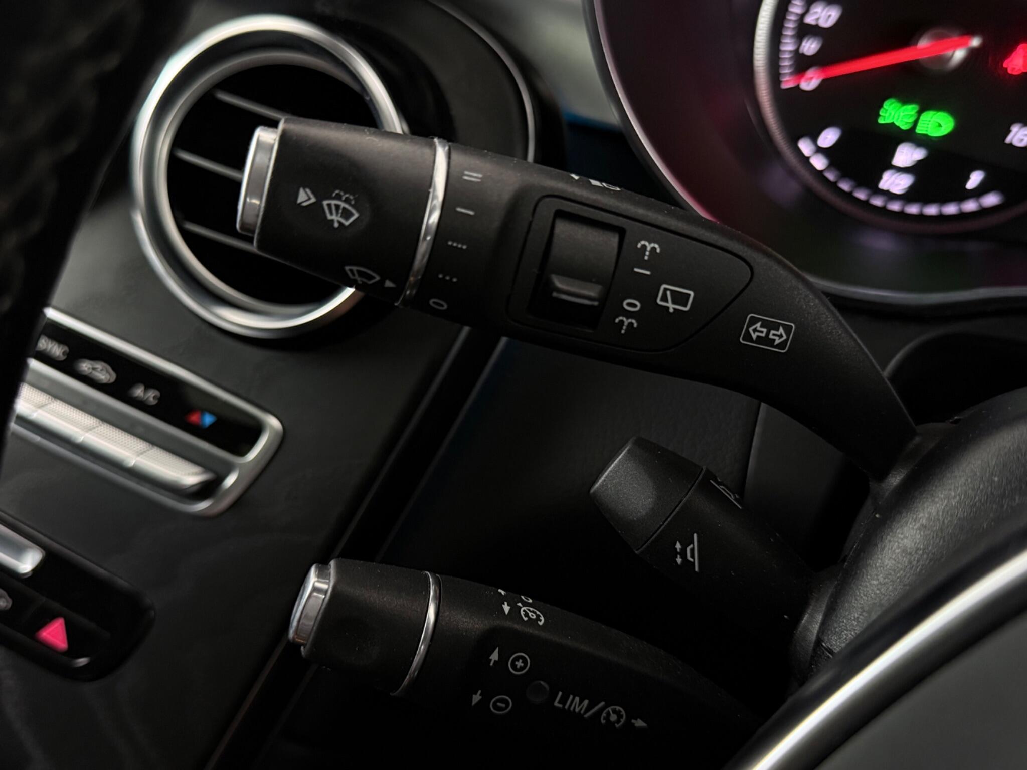 Mercedes-Benz GLC view 16