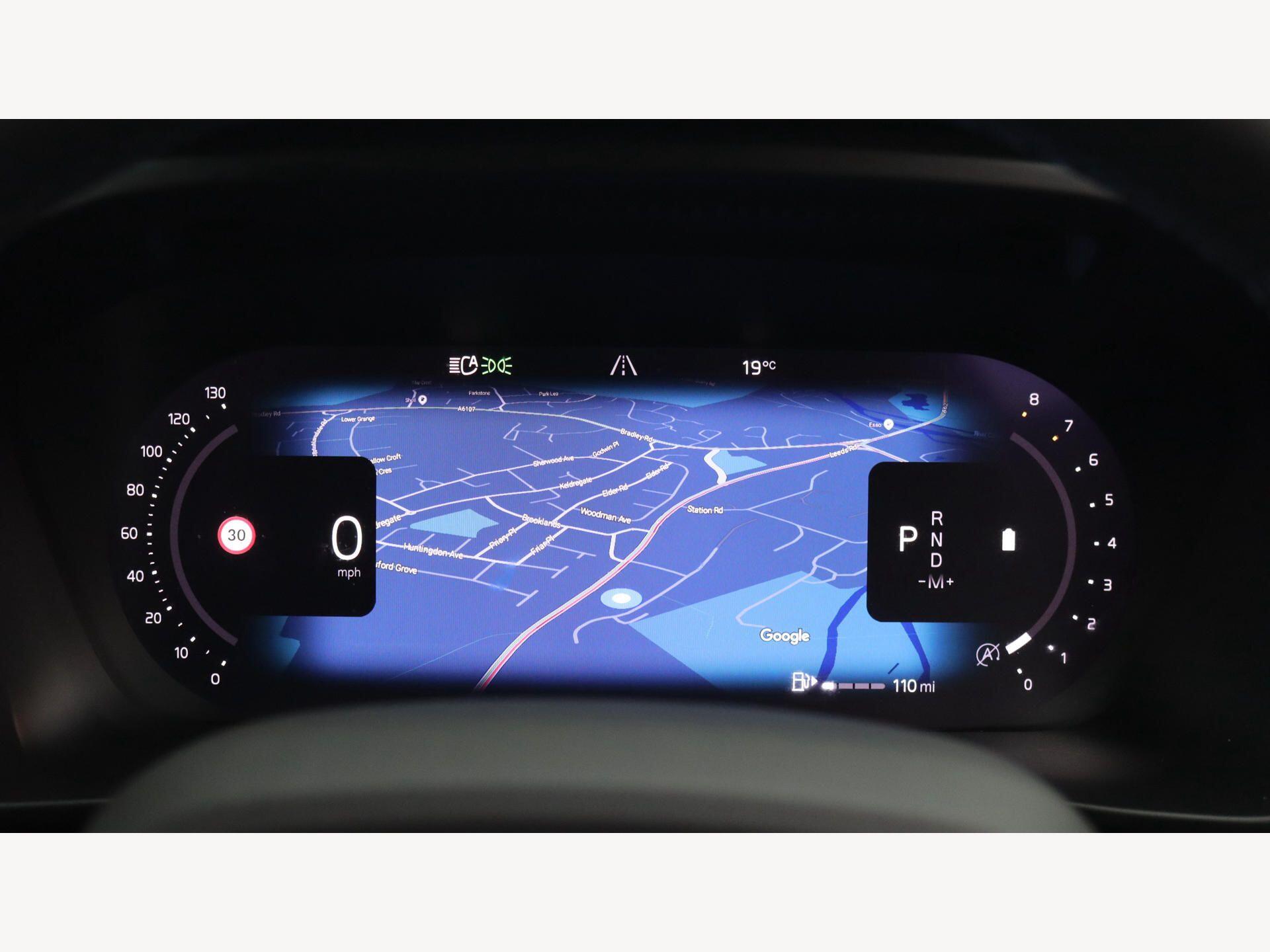 Volvo XC40 view 14