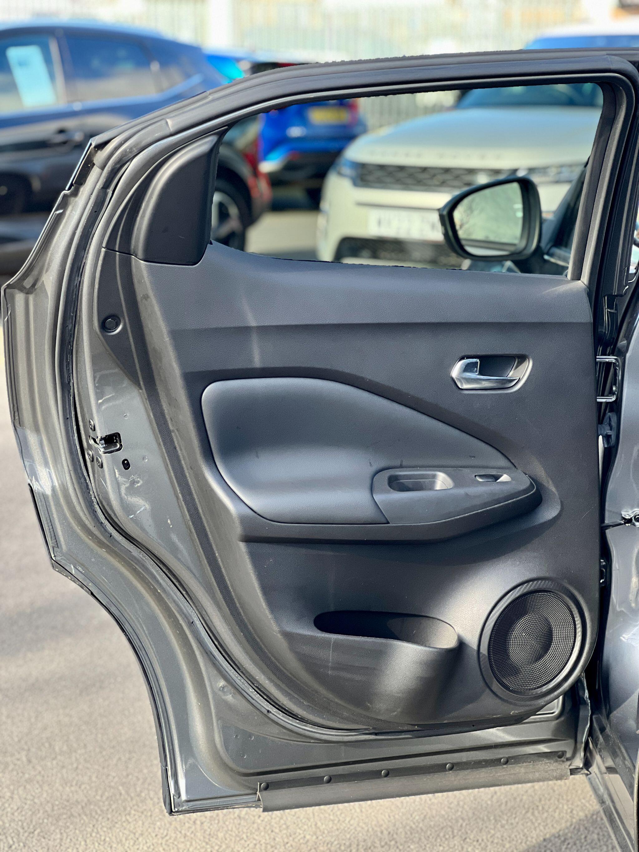 Nissan Juke view 21