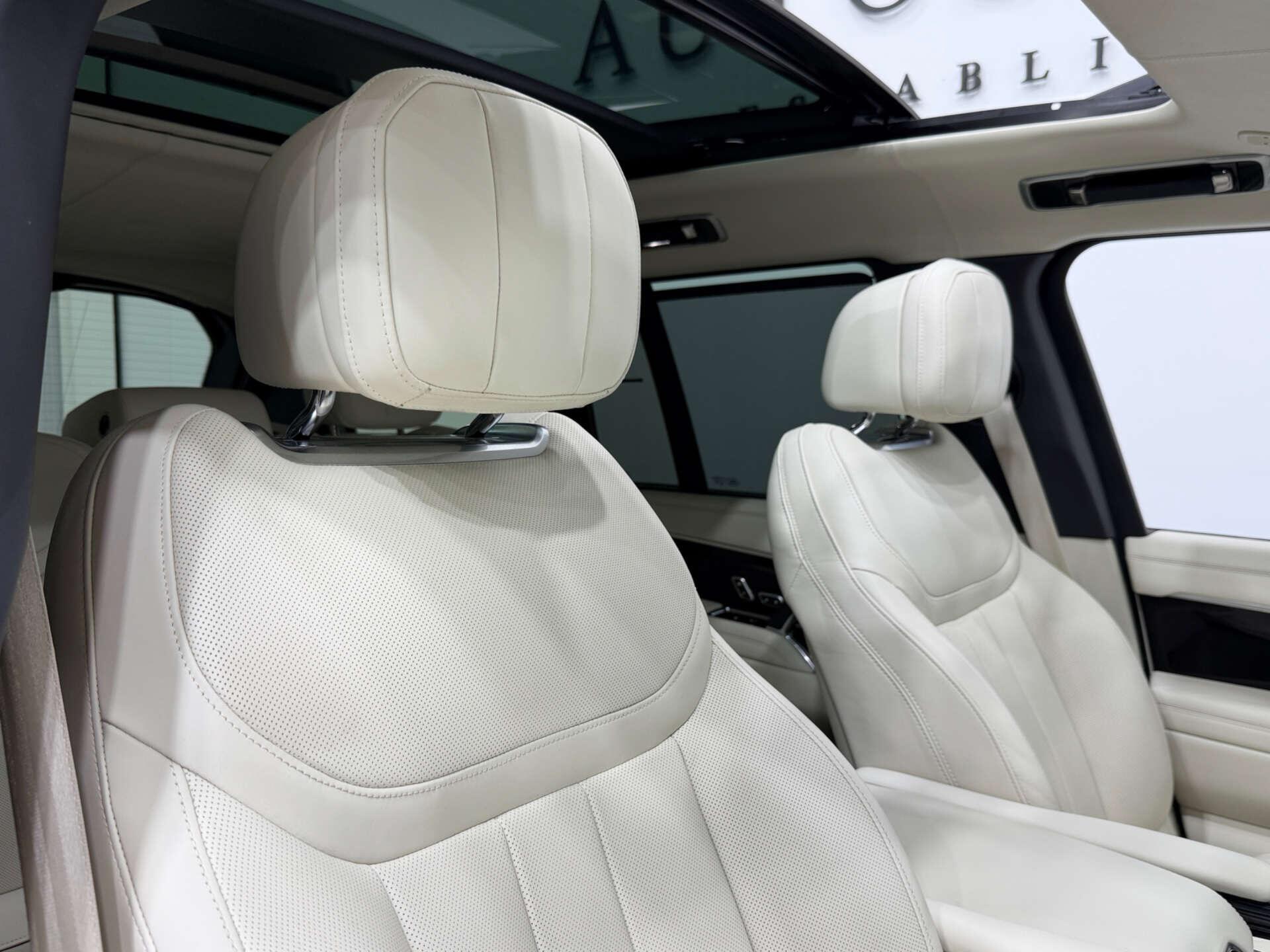 Land Rover Range Rover view 47