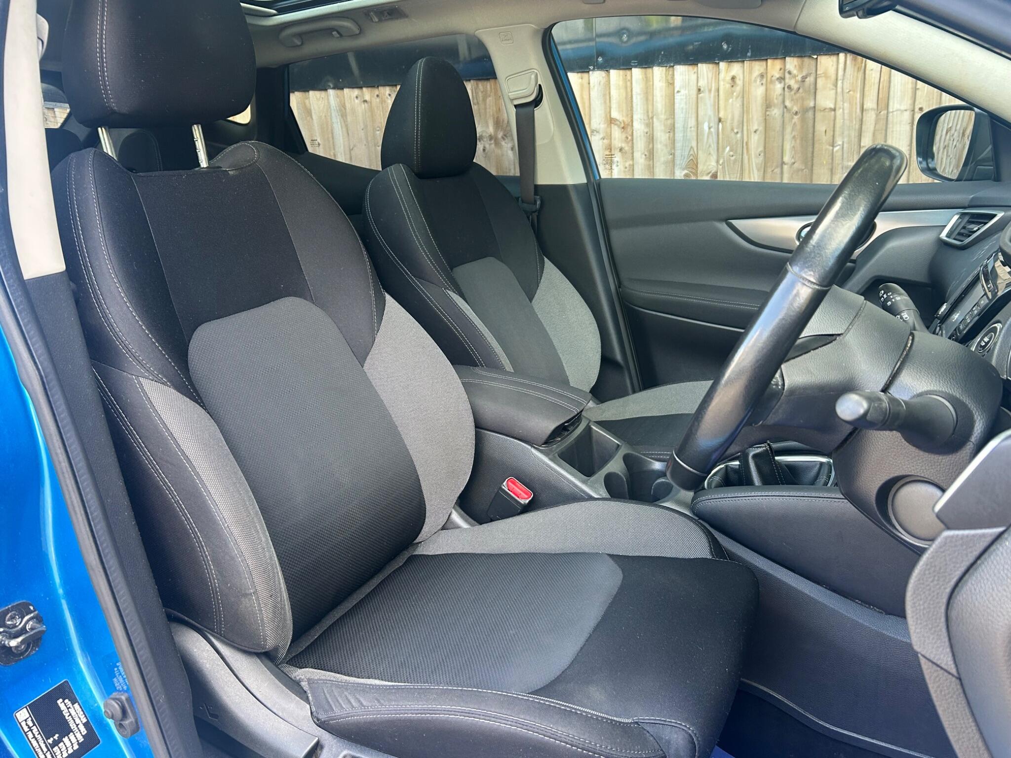 Nissan Qashqai view 3