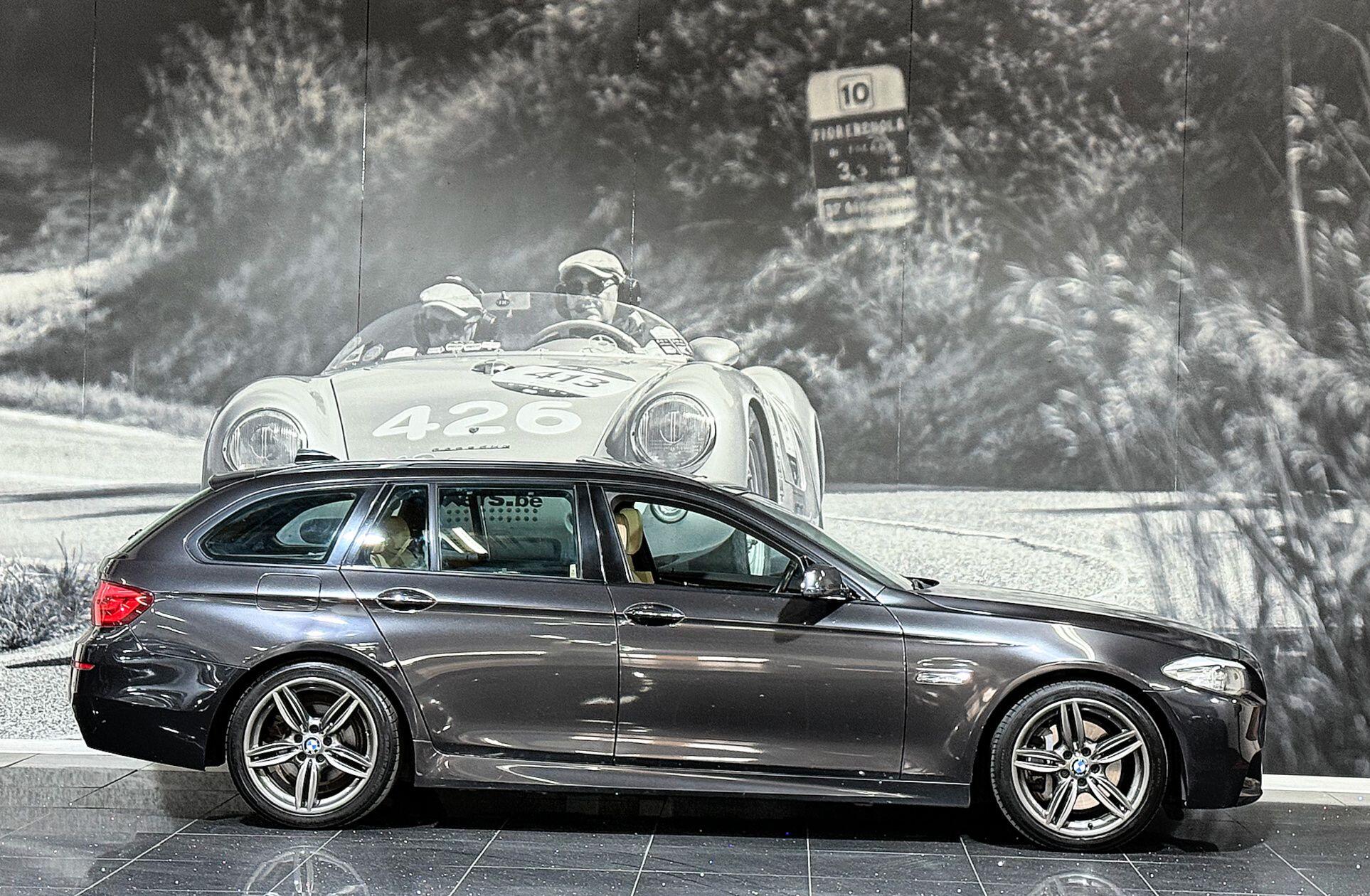 BMW 5 Series view 4