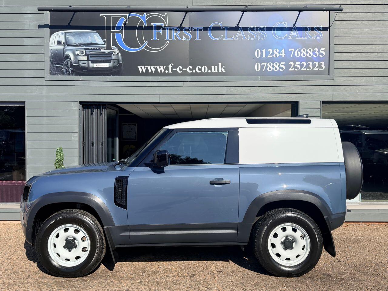 Land Rover Defender view 28