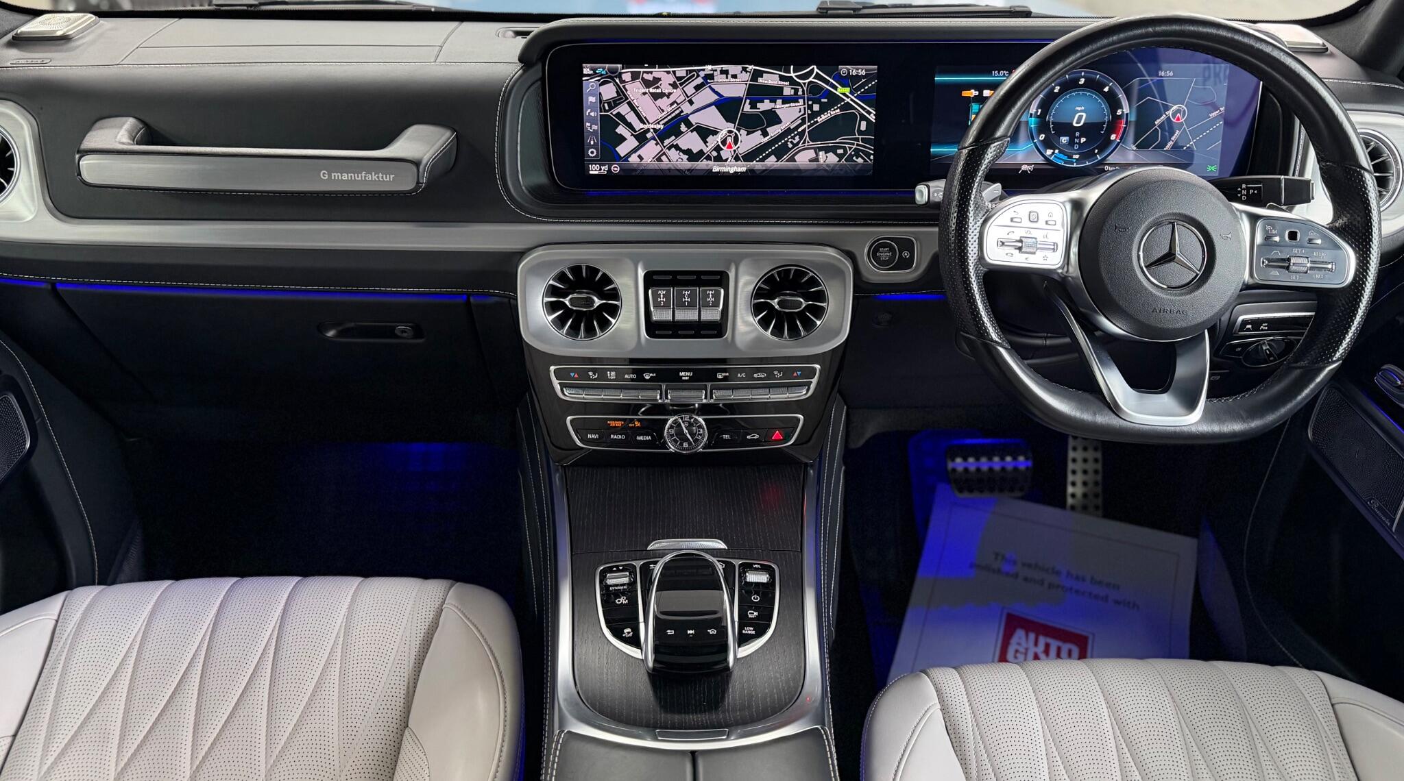 Mercedes-Benz G-Class view 82