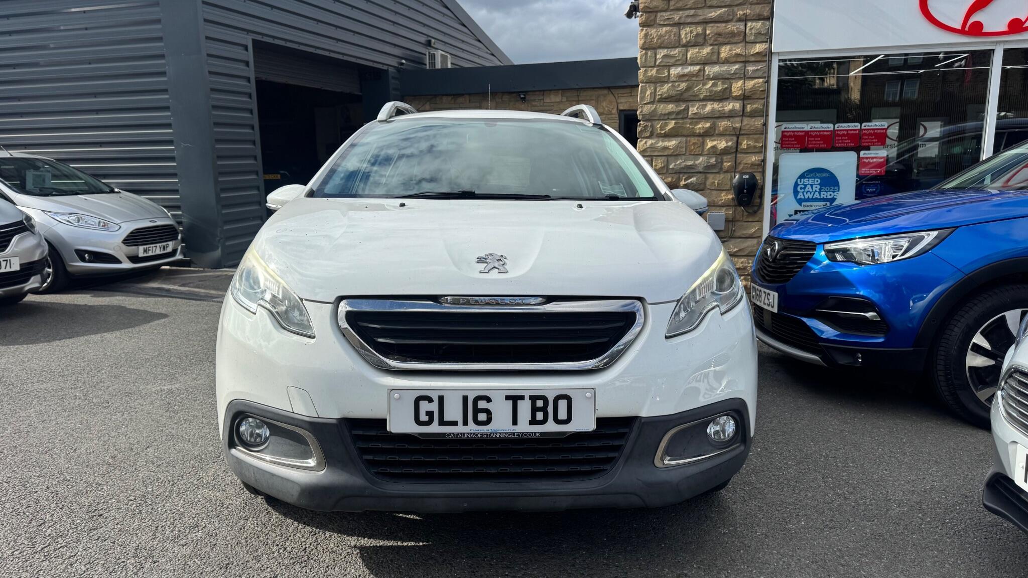Peugeot 2008 view 3