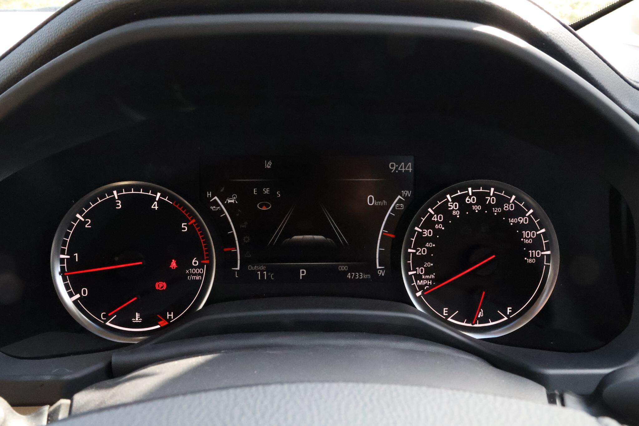 Toyota Land Cruiser view 38
