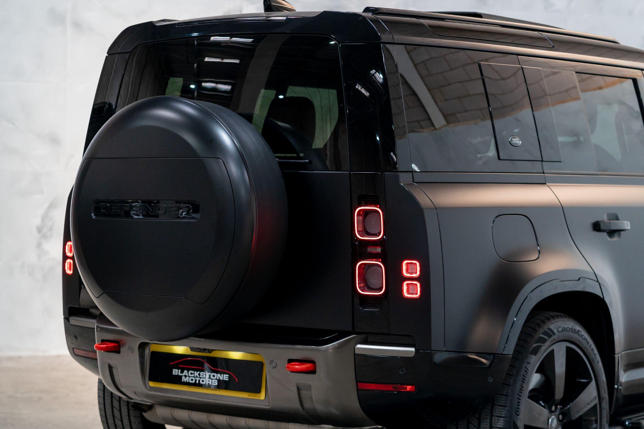 Land Rover Defender view 11