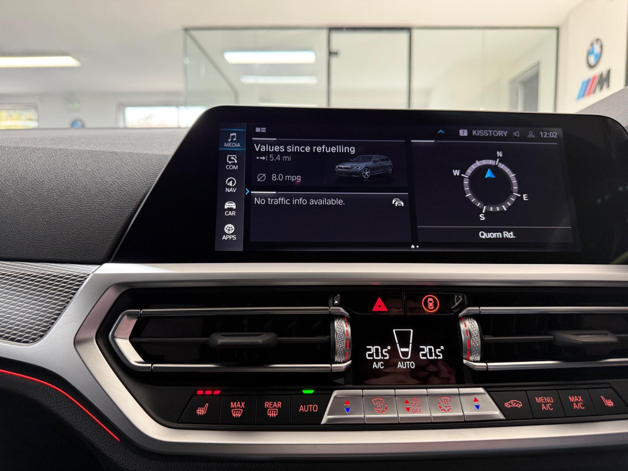 BMW 3 Series view 9