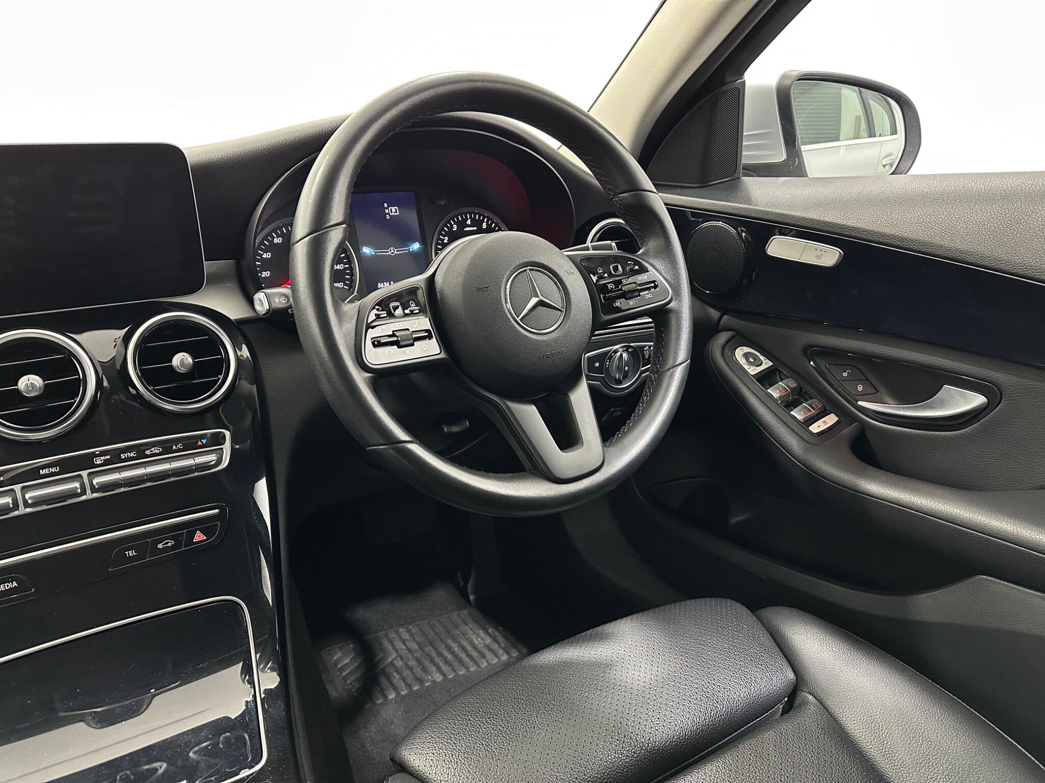 Mercedes-Benz C-Class view 12