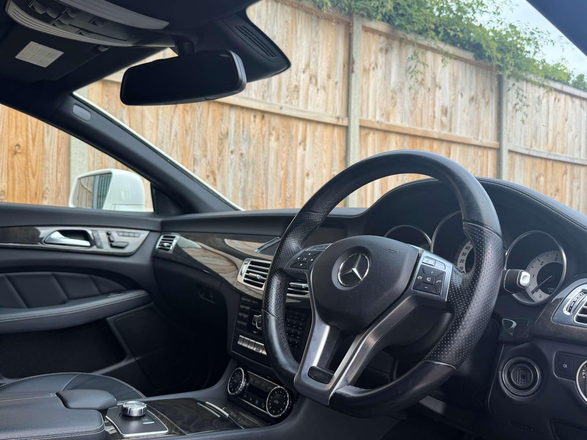 Mercedes-Benz CLS view 2