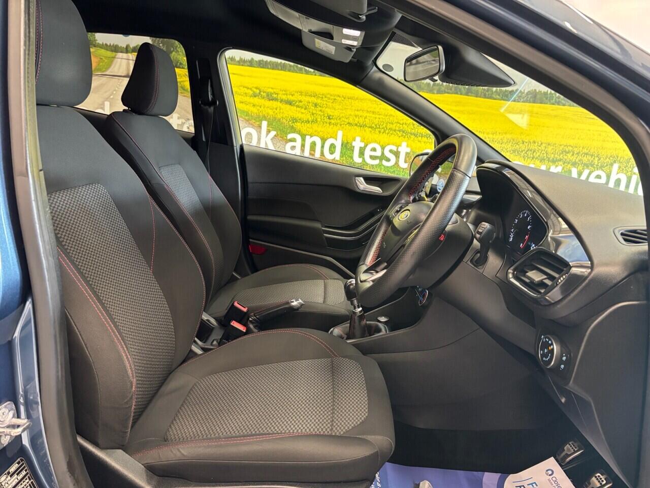 Ford Fiesta view 14