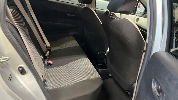 Toyota Yaris view 10