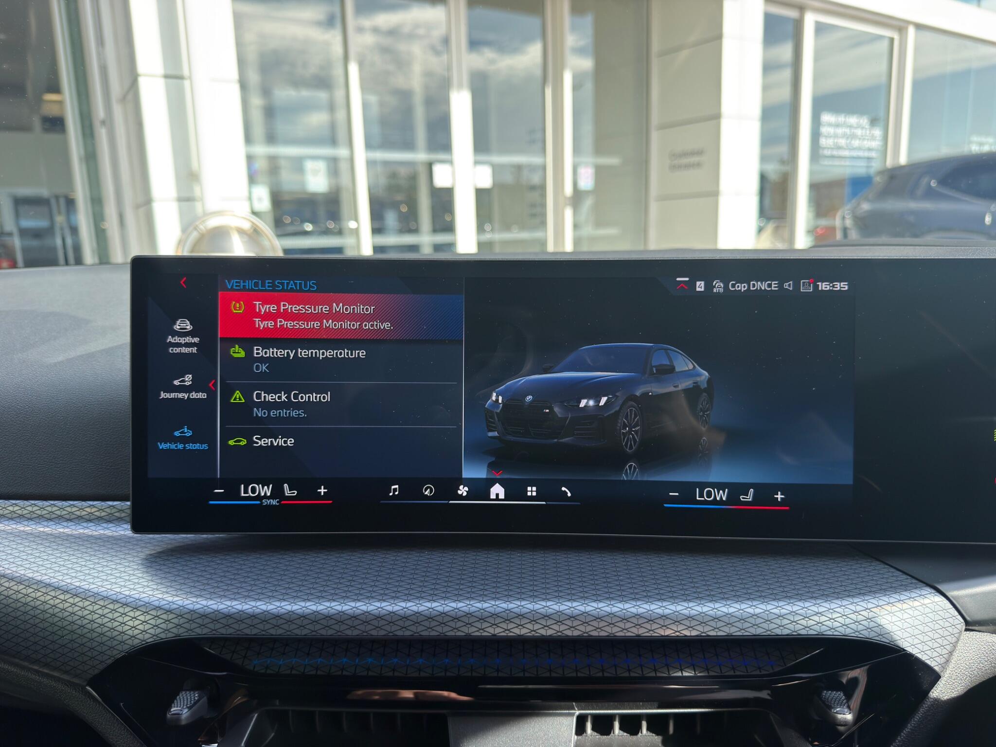 BMW I4 view 30