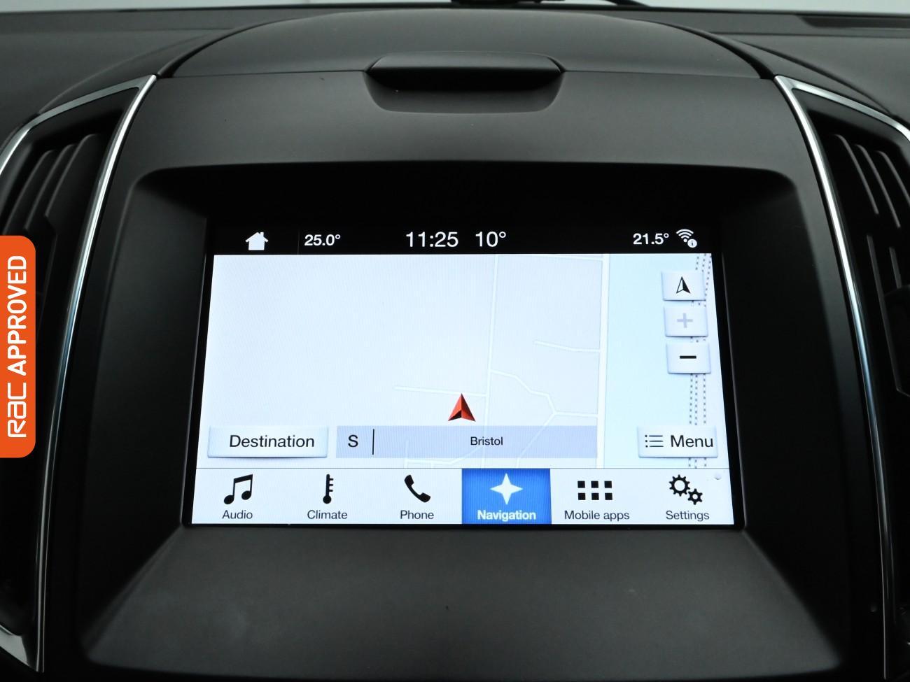 Ford Edge view 18