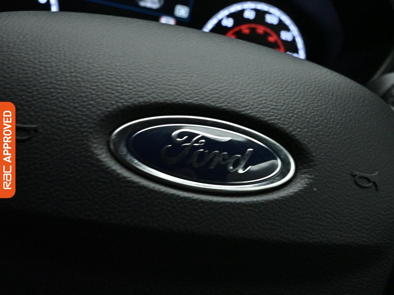 Ford Focus view 25